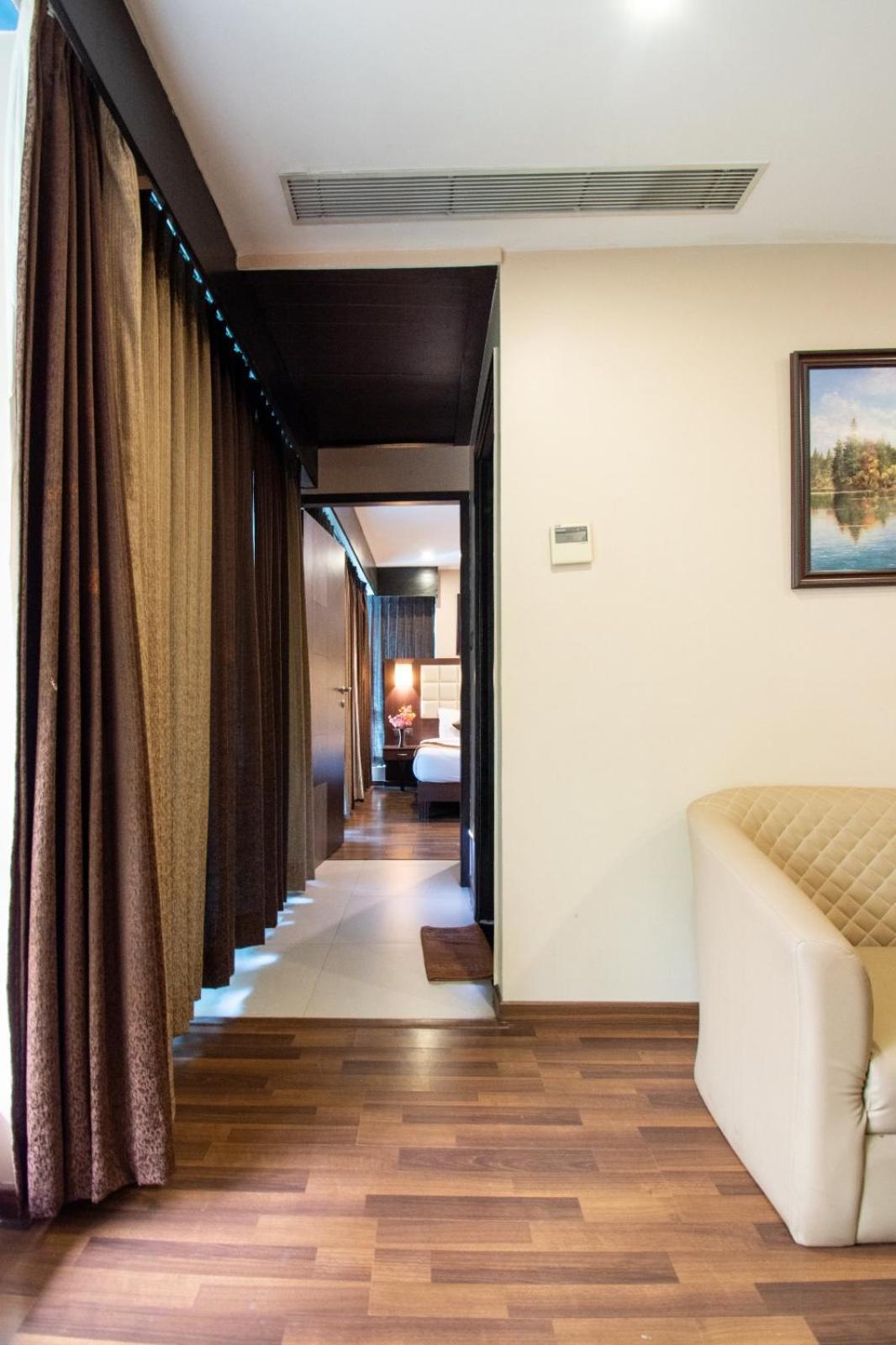 Akshaya Aura Otel Bangalore Dış mekan fotoğraf