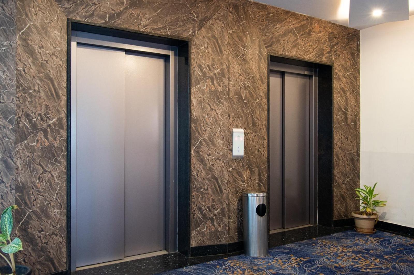 Akshaya Aura Otel Bangalore Dış mekan fotoğraf