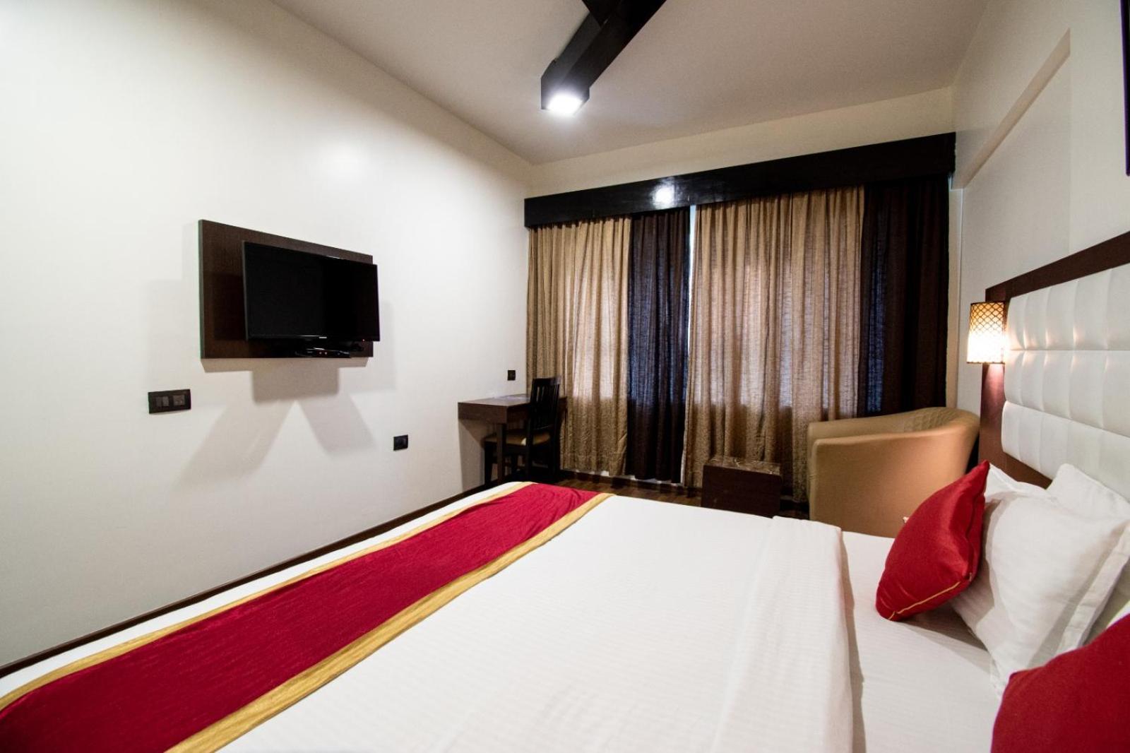 Akshaya Aura Otel Bangalore Dış mekan fotoğraf