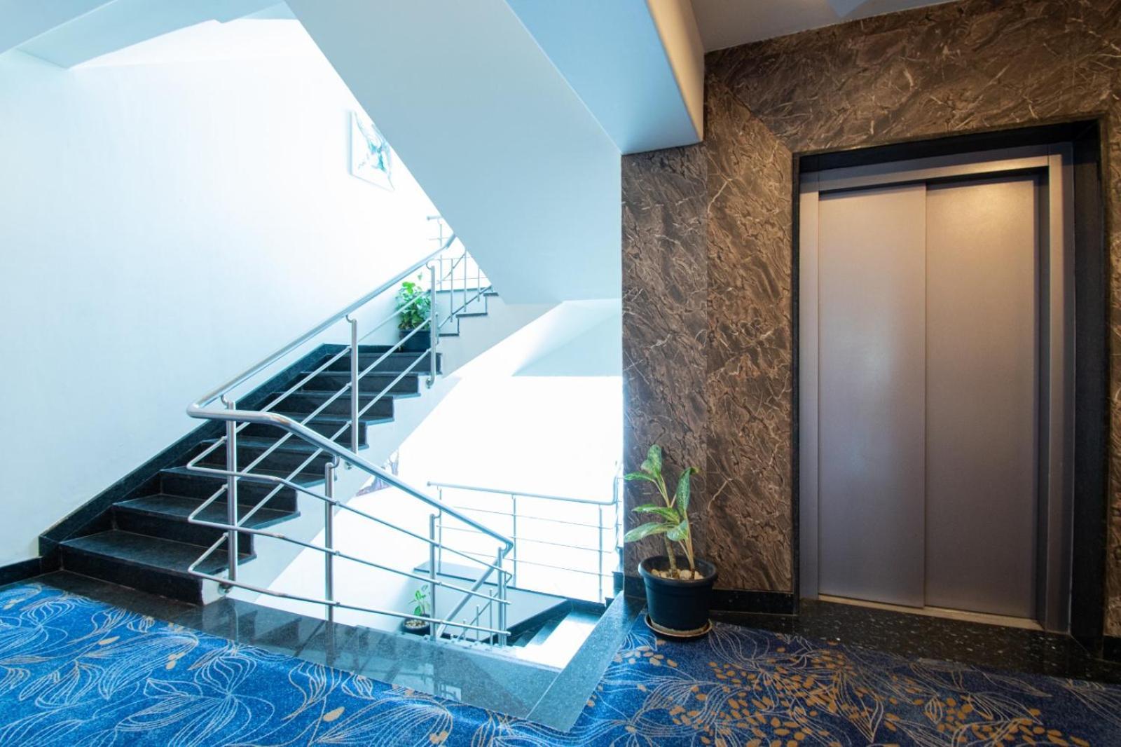 Akshaya Aura Otel Bangalore Dış mekan fotoğraf